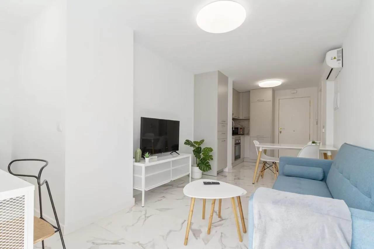 Cozy Beach Apartment Marbella